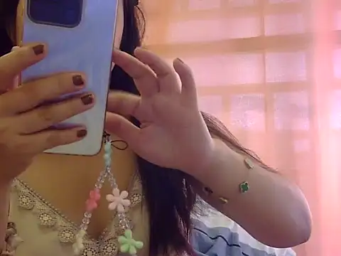 Lovelyclaya online show from November 2025 12:22:01 AM