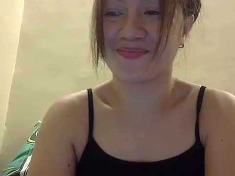 Lovelyclaya online show from October 2025 01:33:02 PM