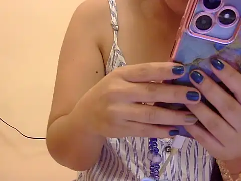 Lovelyclaya online show from December 2025 12:48:01 PM