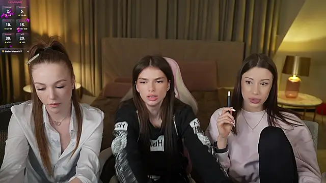 Ella 054 online show from April 2026 06:36:02 PM