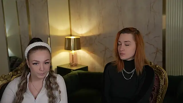 Snapshot of Ella_054 chatting on November 2025 03:56:02 PM Ella 054 online show from November 2025 03:56:02 PM