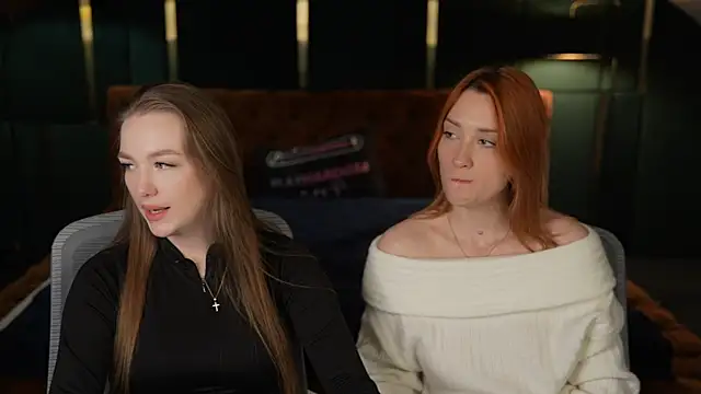 Snapshot of Ella_054 chatting on November 2025 07:36:02 PM Ella 054 online show from November 2025 07:36:02 PM