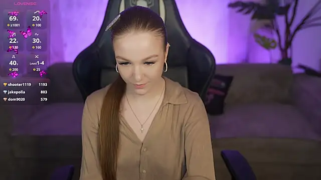 Ella 054 online show from March 2026 11:32:01 PM