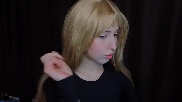 YukiMisa online show from November 2025 02:42:01 PM