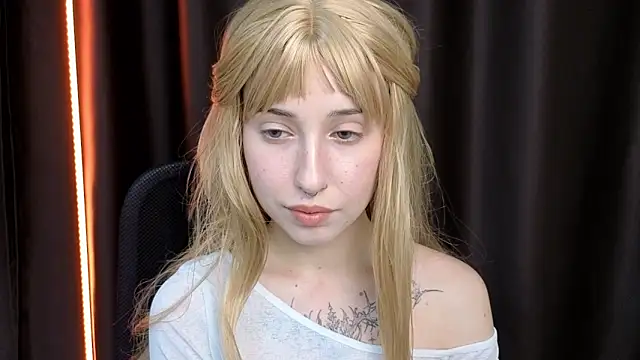 YukiMisa online show from December 2025 04:55:02 PM