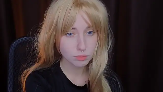 YukiMisa online show from November 2025 04:33:02 PM