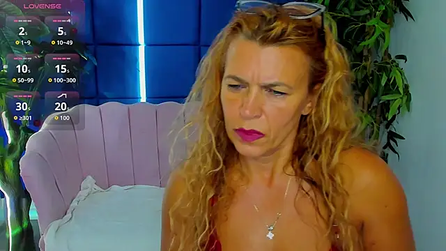 KamaFeels online show from September 2025 05:25:01 AM
