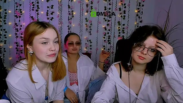 Snapshot of samanta_hotty chatting on October 2025 07:05:02 PM samanta hotty online show from October 2025 07:05:02 PM