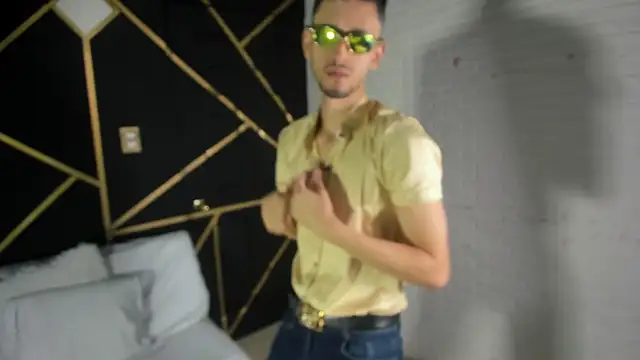 logan rogers  online show from October 2025 02:18:02 PM