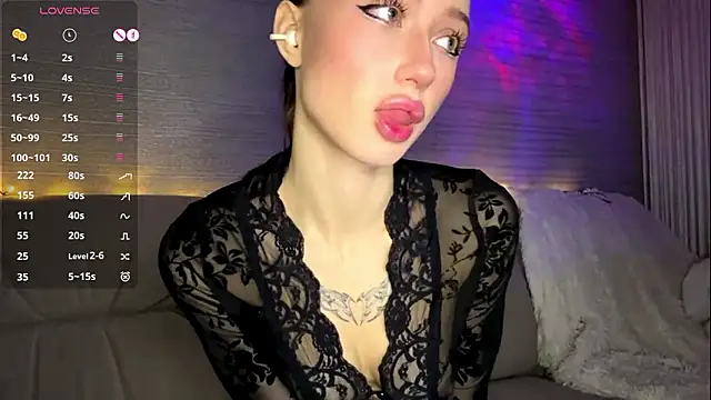 Snapshot of RendaBaatz chatting on February 2026 02:39:01 PM RendaBaatz online show from February 2026 02:39:01 PM