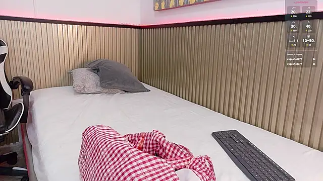 Sammy Lovee online show from February 2026 07:27:01 PM