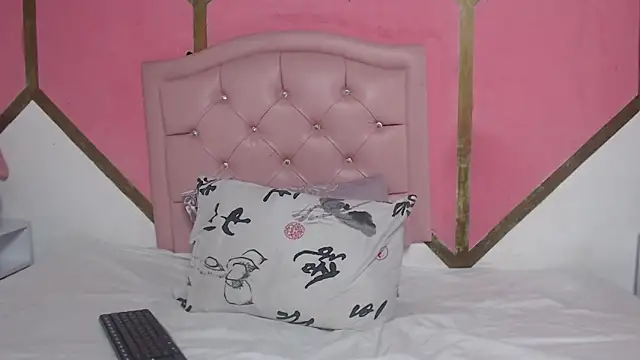 Mia Wilsom online show from November 2025 11:58:02 AM