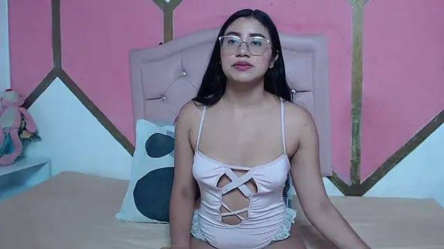 Snapshot of Mia_Wilsom chatting on October 2025 11:22:02 AM Mia Wilsom online show from October 2025 11:22:02 AM