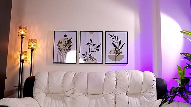 Violeta Foxz online show from March 2026 07:53:01 PM