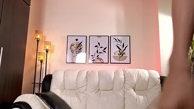 Violeta Foxz online show from April 2026 07:31:02 PM