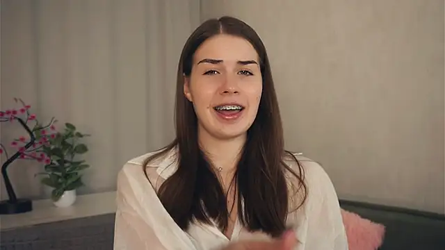BereniceBuseck online show from September 2025 06:04:02 PM