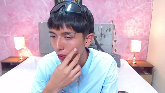 MAXIMILIANO  HOT online show from September 2025 06:19:02 PM