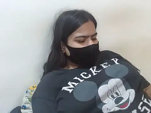 Snapshot of Nataliya_Singh chatting on April 2026 03:08:01 AM Nataliya Singh online show from April 2026 03:08:01 AM