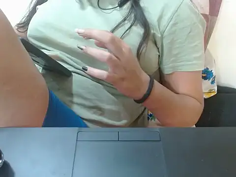 Nataliya Singh online show from February 2026 06:53:02 AM