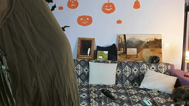 WonderConnie1 online show from October 2025 09:25:02 PM