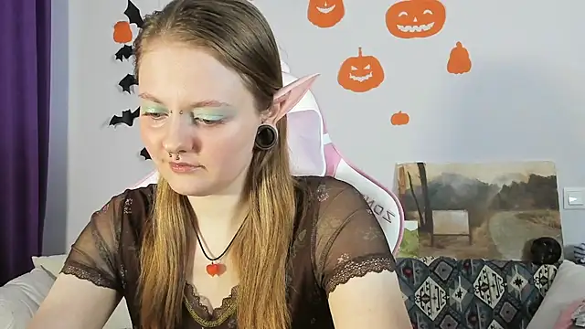 WonderConnie1 online show from October 2025 10:12:02 AM