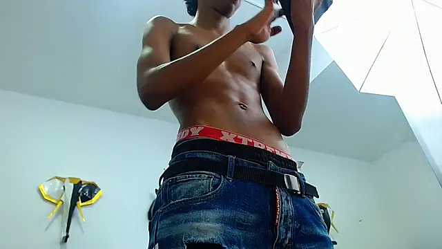 daniel evans69 online show from September 2025 01:33:01 PM