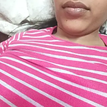 DesiSimran09 online show from November 2025 07:17:02 PM