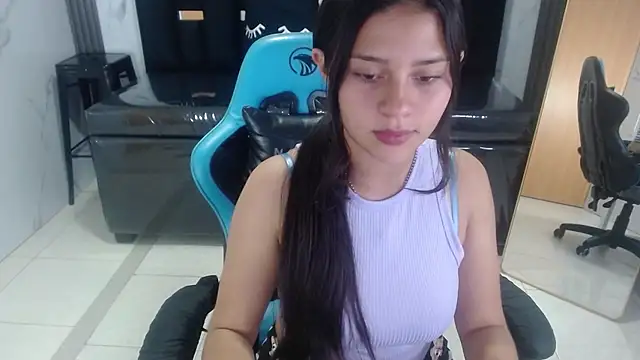 Emilia love a online show from October 2025 03:27:02 AM