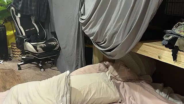 DMcNasty4 online show from February 2026 03:45:02 AM