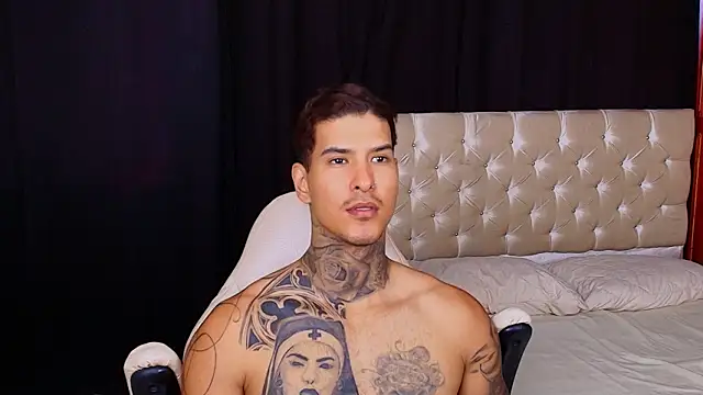 Snapshot of jiro_kenji1 chatting on January 2026 03:48:02 PM jiro kenji1 online show from January 2026 03:48:02 PM