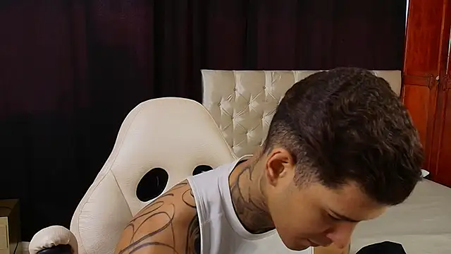 jiro kenji1 online show from January 2026 02:32:02 PM