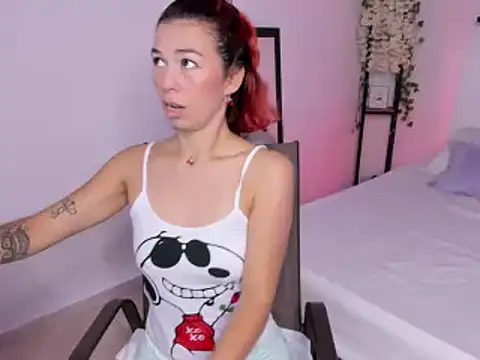 selene boyer online show from September 2025 04:09:02 PM