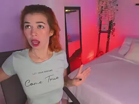 selene boyer online show from November 2025 06:45:02 PM