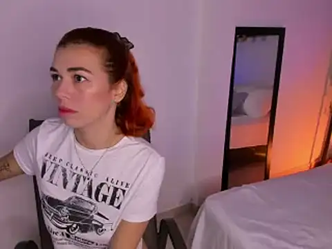 selene boyer online show from October 2025 09:58:01 PM