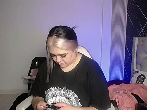 im bunny   online show from November 2025 11:49:02 AM