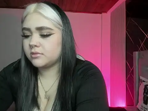 im bunny   online show from November 2025 07:40:02 PM