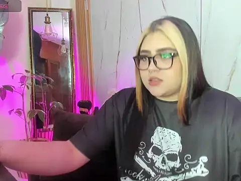 im bunny   online show from December 2025 12:07:01 PM