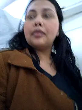 Snapshot of Alessandraa- chatting on January 2026 10:35:02 PM Alessandraa- online show from January 2026 10:35:02 PM