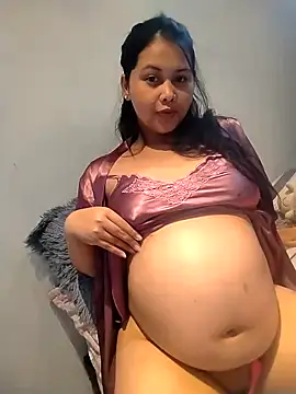 Snapshot of Alessandraa- chatting on February 2026 07:58:02 PM Alessandraa- online show from February 2026 07:58:02 PM