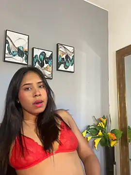 Snapshot of SophieW1 chatting on June 2026 12:25:02 PM SophieW1 online show from June 2026 12:25:02 PM
