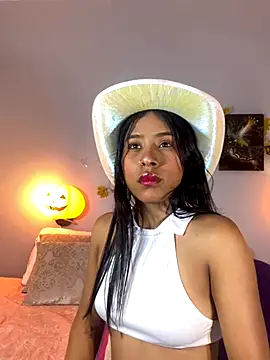 Snapshot of SophieW1 chatting on October 2025 12:15:02 PM SophieW1 online show from October 2025 12:15:02 PM