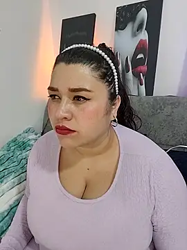 SafiroFer online show from November 2025 09:09:02 PM