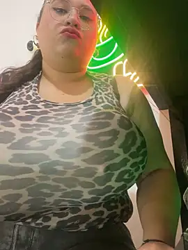 SafiroFer online show from September 2025 09:14:01 PM