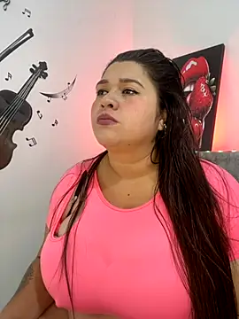 SafiroFer online show from October 2025 09:04:02 PM