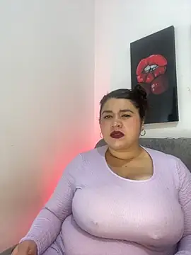 SafiroFer online show from October 2025 09:05:01 PM