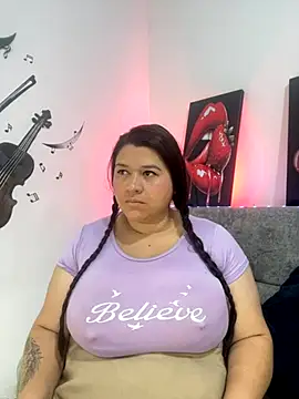 SafiroFer online show from October 2025 09:04:02 PM