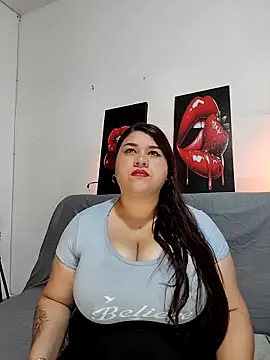 SafiroFer online show from December 2025 09:12:01 PM