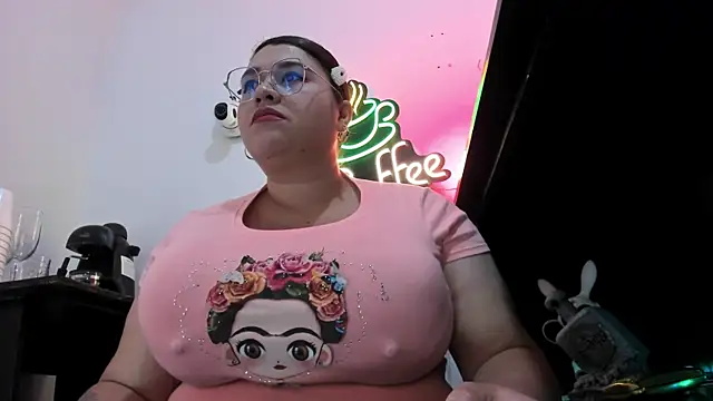 SafiroFer online show from September 2025 08:56:01 PM