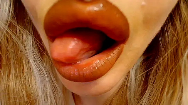 Politeeliza online show from May 2026 08:23:01 PM