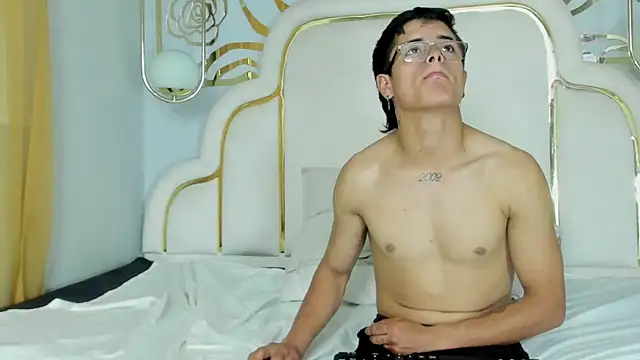 midnightlust vc online show from January 2026 02:34:02 PM